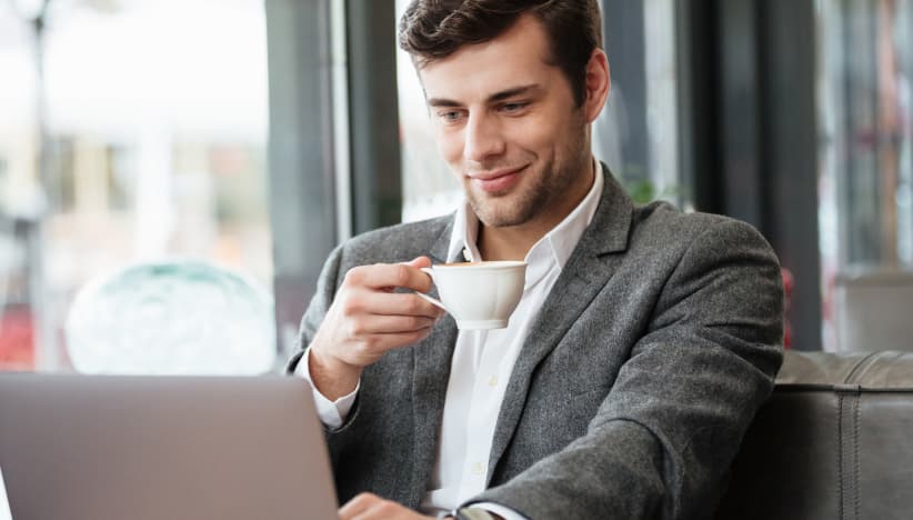 Domain registration with Hostolute